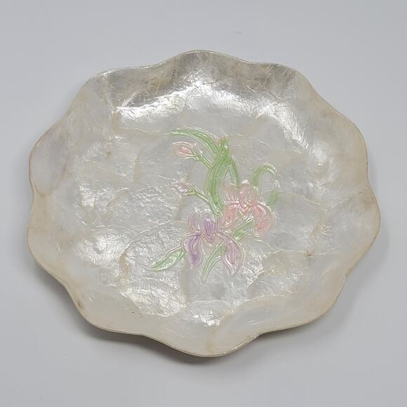 Capiz Shell Trinket Box Tray Floral Orchid Inlay Scalloped Edge Vintage SM CHIP - Picture 4 of 14